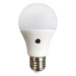 Λαμπα Led  με αισθητήρα φωτός 10W Ε27 4000K